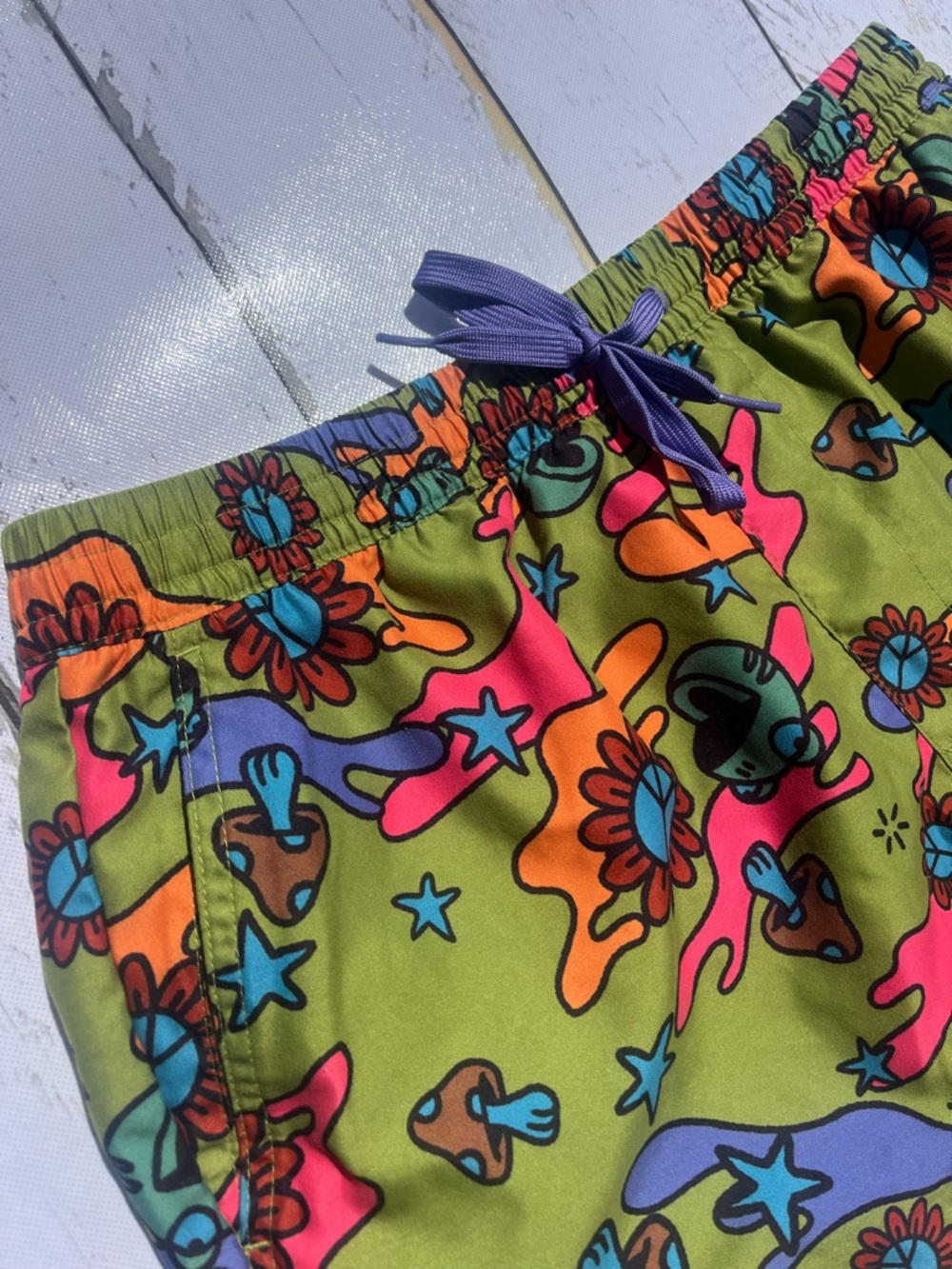 aLab mushroom peace sign SHORTY Swim Shorts Large - Picture 2 of 8